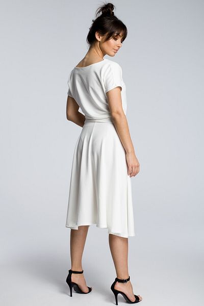 BEWEAR Midi dress with a flared bottom