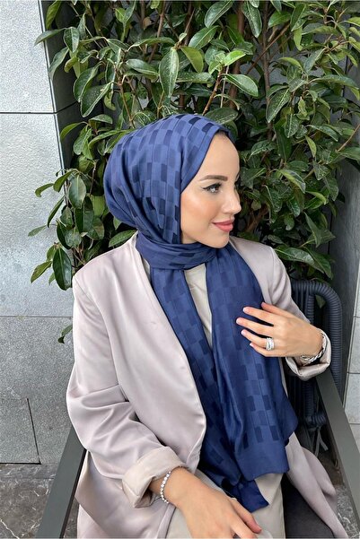 carell Betül Duman'ın Tercihi Küpçizgi Jakar İtalyan İpekli Şal Lacivert