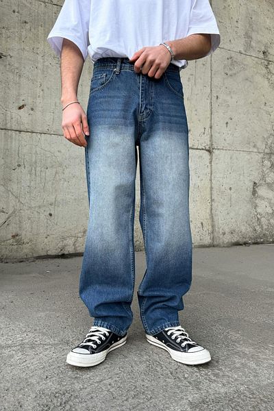 Flaw Wear Washed Regular Jeans with Fading Detail