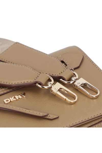 Dkny Bryant Ave Shoulder bag Leather 22 cm