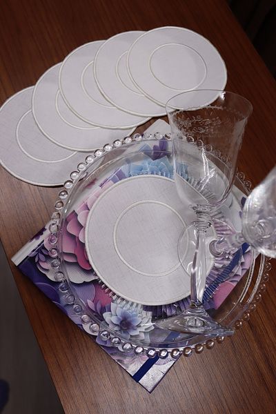 vipceyiz Double Row Ecru Round Gold Brown Side Presentation Napkin (6 Pieces)