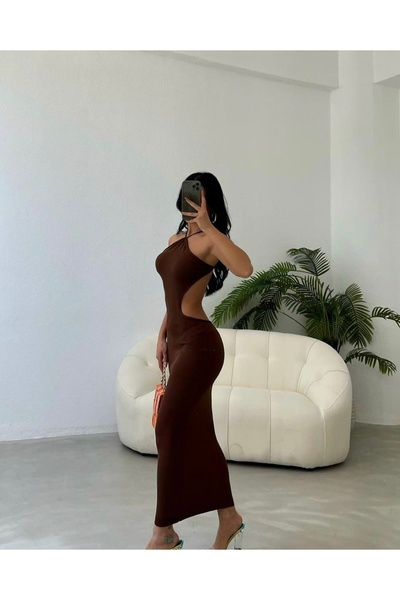 SEVAL KOCA Kahverengi Örme Triko Cutout Detaylı Sırtı Açık Uzun Elbise