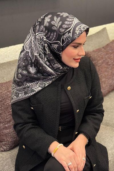 carell Το επιλεγμένο μαντίλι Tuğba Aydın Emera Black Mulbary Silk