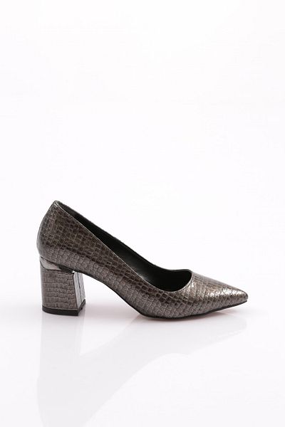 DGN Dámské boty se špičatou špičkou na tlustém podpatku Platinum Crocodile 44112534