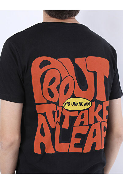 Ketch By Styli Graphic Print Round Neck Fit T-Shirt