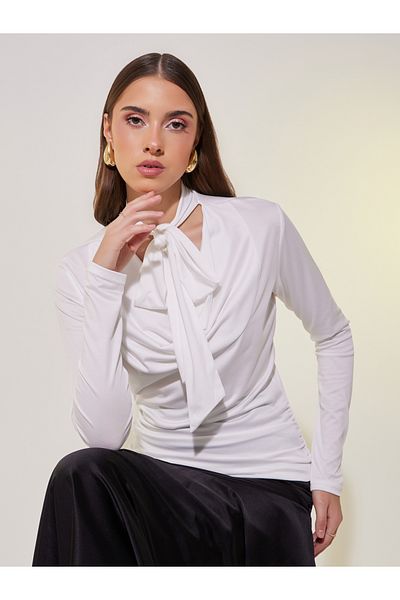 Take Two By Styli بلوزة سادة برباط على الرقبة وأكمام طويلة