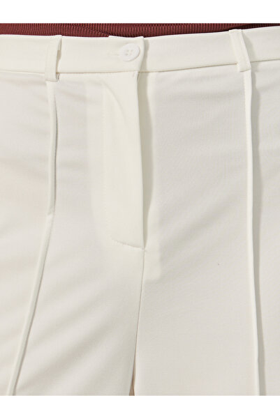 Styli Mid Rise Wide Leg Pants with Pintuck Detail