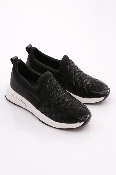 DGN Women's Diamond Patterned Sneaker Shoes Black White 51135105