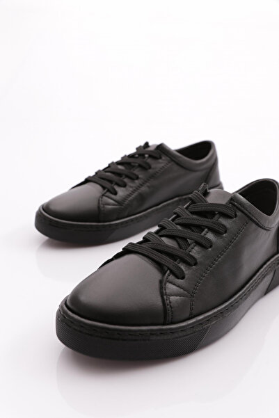 DGN Dámské šněrovací tenisky s plochou podrážkou černé 5662678