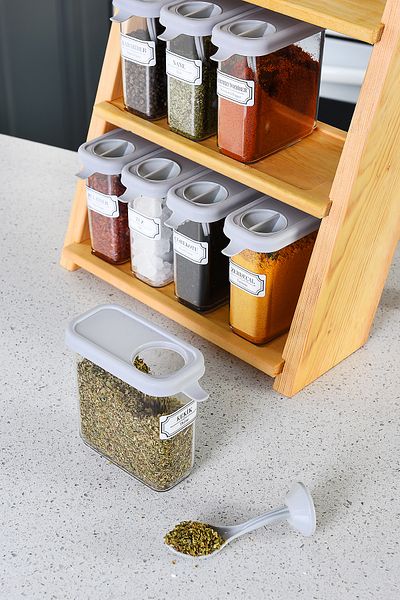 Rakishdesigner Countertop Spice Set with Wooden Stand, Crystal 8-Piece Spice Set, Spice Set with Spoon