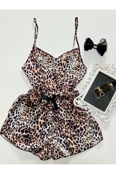 Butik Saten Leopar Baskılı Şortlu Pijama Takımı