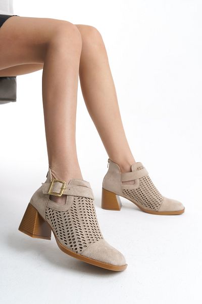 MARSEDO Γυναικείες καλοκαιρινές μπότες Tara Beige - Κομψή αμβλεία μύτη και διάτρητο χοντρό τακούνι
