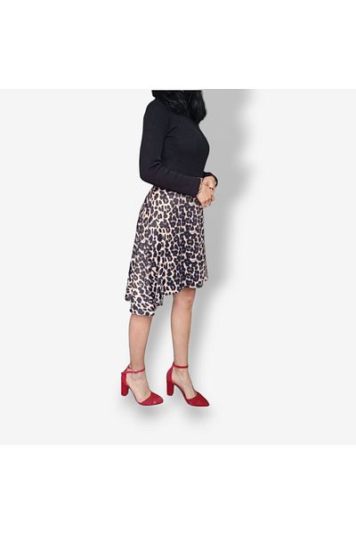Dirhem Women's Satin Leopard Print Asymmetrical Mini Skirt