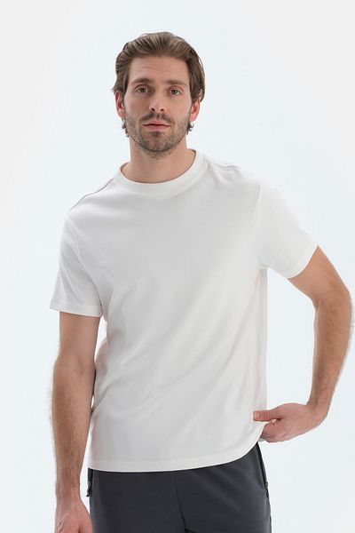 Dagi Weißes Interlock-T-Shirt mit Rundhalsausschnitt und Seidenfinish