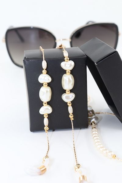 KEEBA Women's Gold Pearl Beaded Glasses Lanyard and Chain