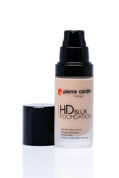 Pierre Cardin Hd Blur Smooth Look Matte Foundation Light - 30ml
