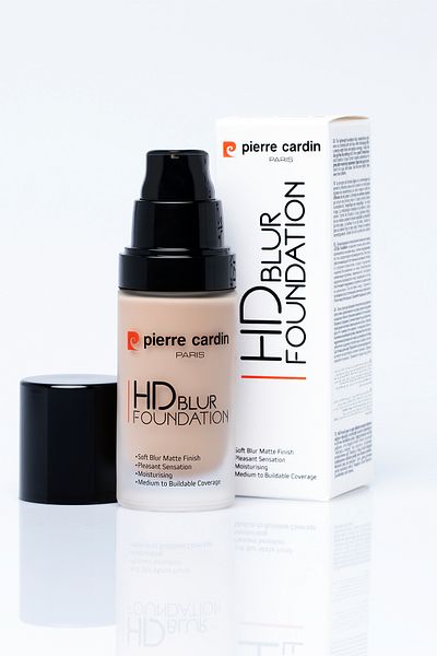Pierre Cardin Hd Blur Smooth Look Matte Foundation Light - 30ml
