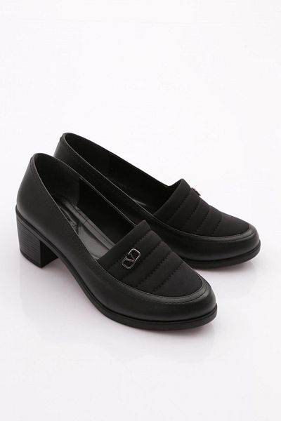 DGN 23042 Pantofi cu toc de damă negri