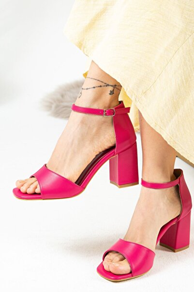 Deery Fuchsia Women's Heeled Sandals