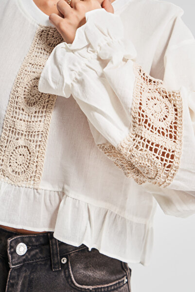 its basic Γυναικεία μπλούζα σε χρώμα εκρού Loose Cut Ethnic Pattern Design