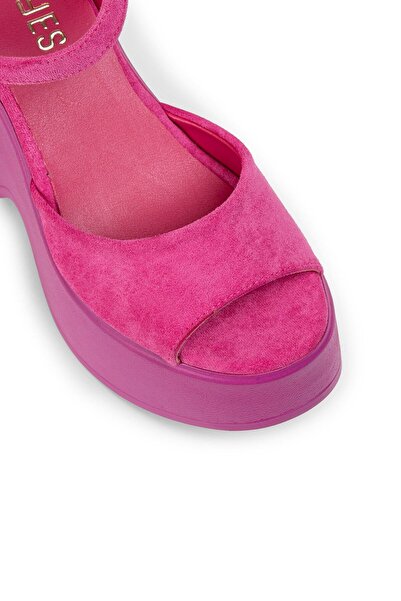 Deery Pink Suede Women's Sandals