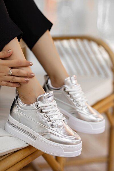Hayalimdeki Ayakkabı Granes Women's Silver Skin Hidden Heel Sneaker