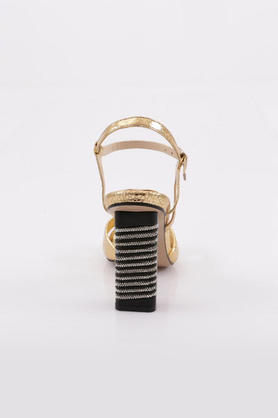 DGN Γυναικείο βραδινό φόρεμα με λεπτομέρεια από πέτρινη μπάλα με χρυσό εμπριμέ μεταλλικό 21173482