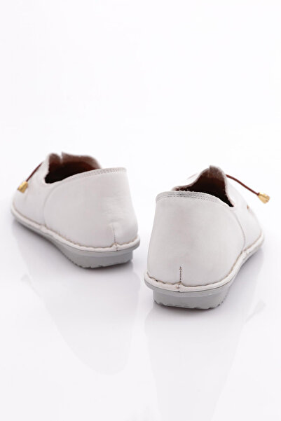 DGN Γυναικείες μπαλαρίνες με λεπτομέρεια ραφής, λευκό 1533232110