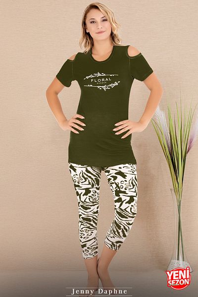 Jenny Daphne Set de pijamale capri cu mâneci scurte cu mâneci scurte, cu detaliu deschis la umeri, cu model de culoare verde, 12070