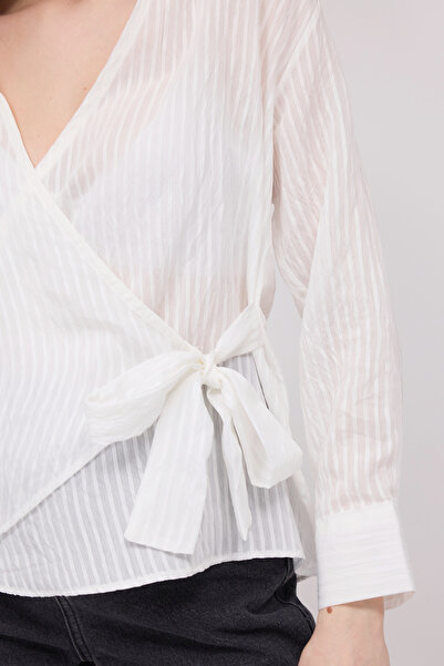 Addax Bağlamalı Çizgili Gömlek G7001