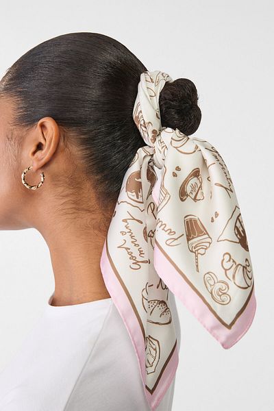 Stradivarius Coffee scarf