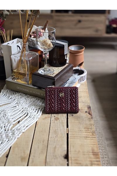 Moom Bag Women's Burgundy Woven Pattern Square Card Holder Detailed Wallet