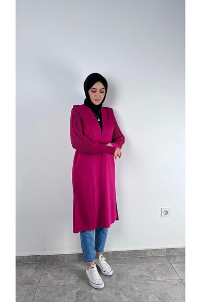 SOFT Shoulder Pad looking sleeves Lace-Like Knit cardigan