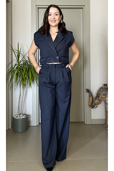 Butik LACİVERT ÇİZGİLİ PİLELİ YÜKSEK BEL PALAZZO PANTOLON