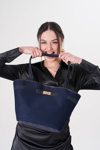 Güce Geantă de mână și de umăr pentru femei, albastru bleumarin, cu cataramă aurie, cu închidere magnetică GC 020919