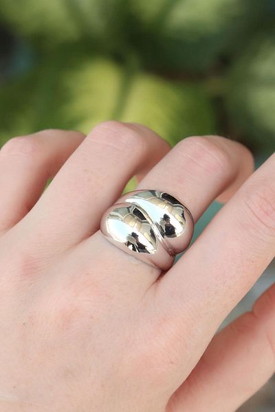 Celira Brass Silver Color Adjustable Drop Ring