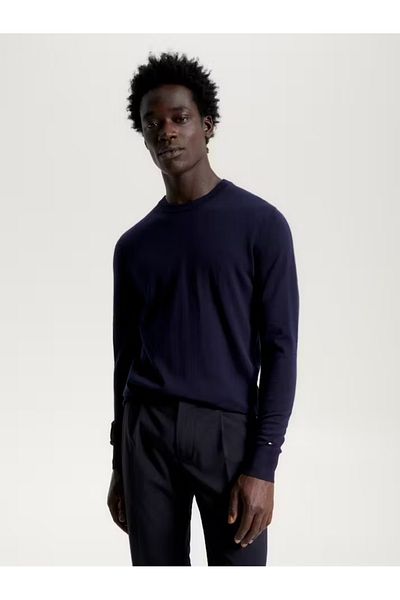 Tommy Hilfiger Modrý svetr z poslední linky pro barbary de la Tommyho Hilfigera