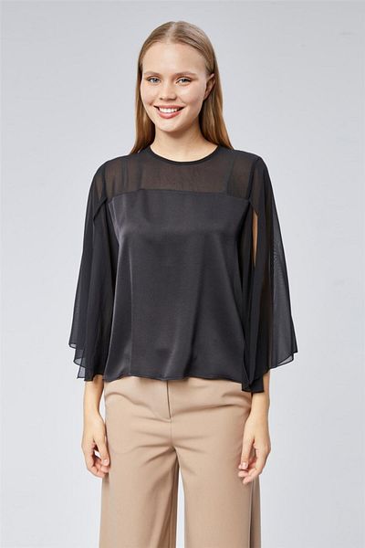 HomeStore Schicke Chiffonbluse mit Rüschenbesatz und Schlitz - Koçu