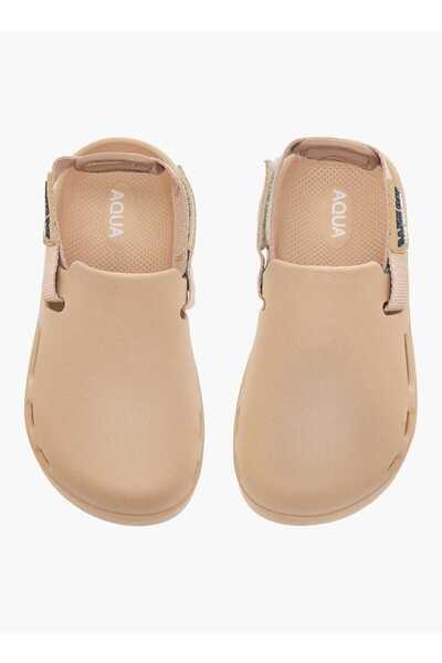 Aqua قباقيب بتفاصيل مزخرفة مع حزام خلفي