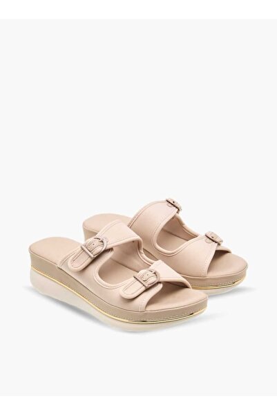 Le Confort Buckle Strap Slip-On Platform Sandals