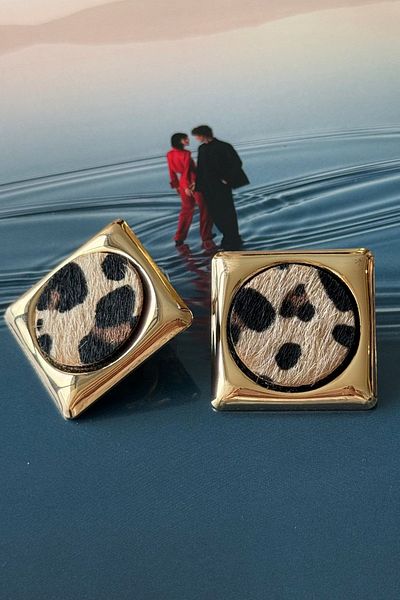 Trendy Butik الصلب مربع نموذج ليوبارد الأقراط