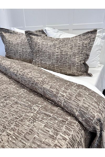 Lucien Home Jacquard Double Bed Cover Set