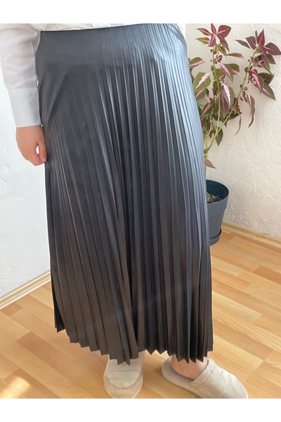 MODA Beli lastikli deri görünümlü pileli Tesettür etek