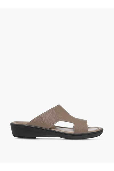 LBL by Shoexpress Cutout Detail Slip-On Arabic Sandals
