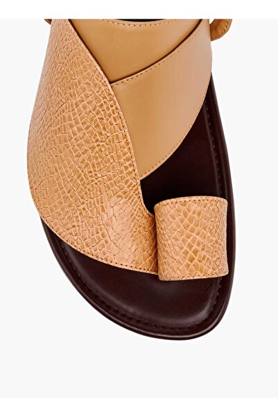 LBL by Shoexpress Textured Slip-On Arabic Sandals with Toe Loop Detail