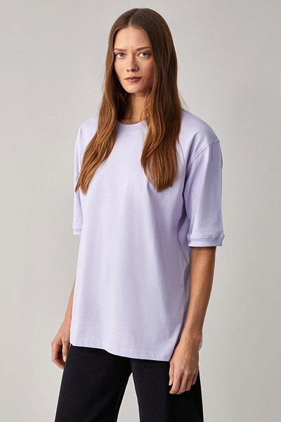 GRIMELANGE Betsy Damen-T-Shirt aus 100 % Baumwolle mit Rundhalsausschnitt und kurzen Ärmeln, entspanntes Flieder-T-Shirt