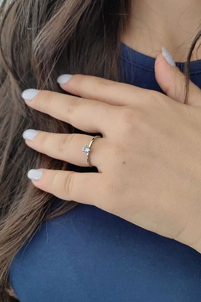 Chavin Shiny Silver 4 mm Single Stone Steel Ring - ev31by