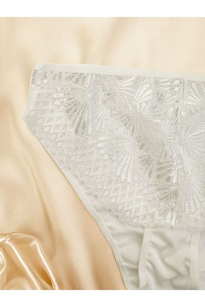 ifondi Ecru Bra Set - Lacy and Supported