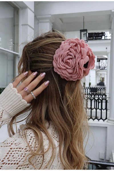 CHARMLUCKY Rose Latch Buckle