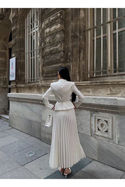 Rabury Butik Elizabeth arany öves-gombos blézer dzseki és rakott szoknya szett